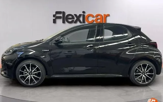 TOYOTA Yaris Yaris 120H 1.5 Style