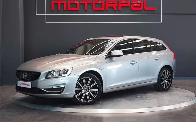 VOLVO V60 Volvo 2.4 D6 Híbrido AWD Auto