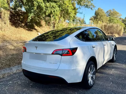 Tesla Model Y Long Range Dual Motor AWD