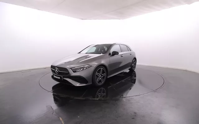Mercedes-Benz Classe A - 180 d AMG Advanced Plus Cx. Aut. GPS / Vidros Escurecidos