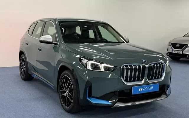BMW iX1 xDrive30