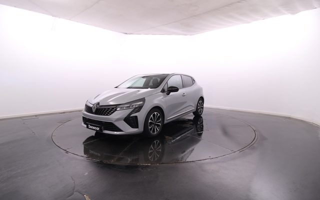 Renault Clio TCe 90 Techno / GPS / Vidros Escurecidos / Cam. Traseira / LED / JLL