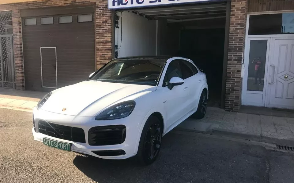 PORSCHE Cayenne Cayenne E-Hybrid Coupé Aut.
