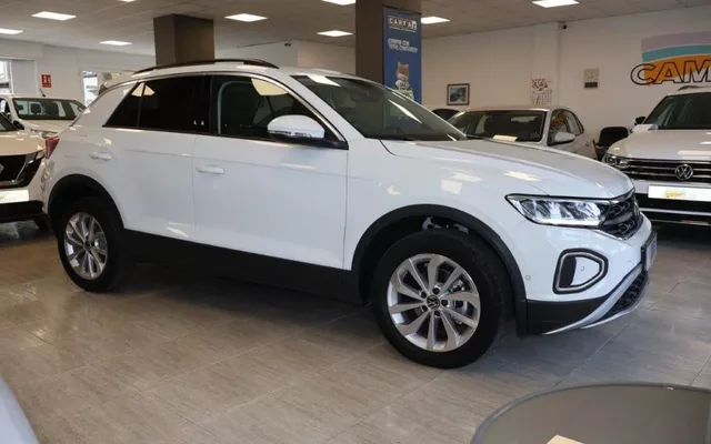 VOLKSWAGEN T-Roc T-Roc 1.5 TSI Life DSG7 110KW - 26500€ en Tarragona