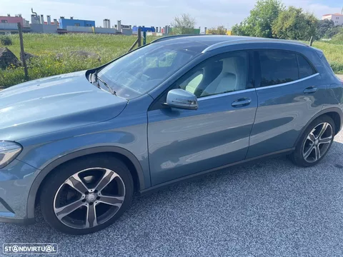 Mercedes-Benz GLA 220 CDI 4-Matic