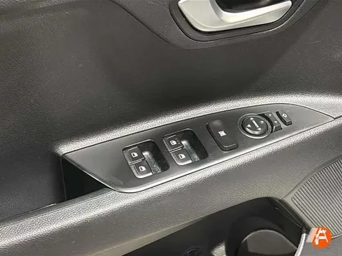 KIA Rio 1.0 T-GDi 74kW (100CV) MHEV iMT Drive