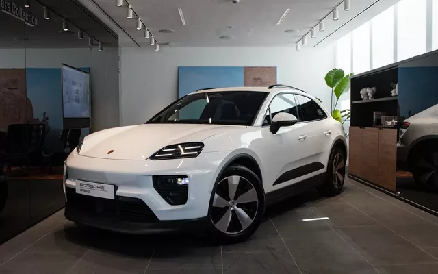 Porsche Macan Electric 4