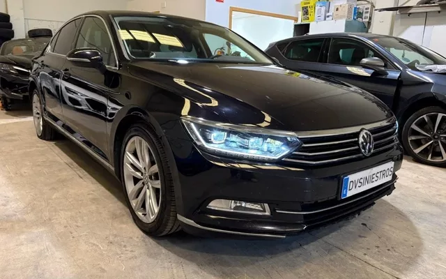 VOLKSWAGEN Passat VOLKSWAGEN Passat Berlina Automático de 4 Puertas - 5799€ en Reus