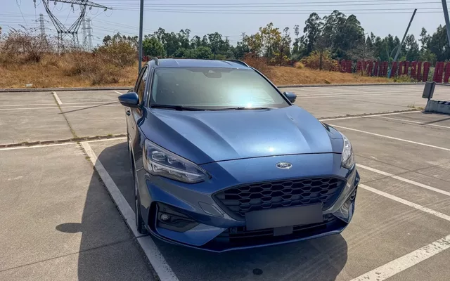 Ford Focus 1.0 EcoBoost S&S ST-LINE