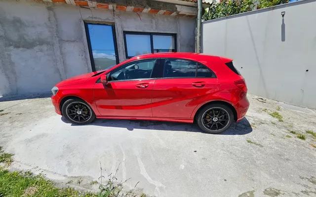 Mercedes-Benz A 180 CDI (BlueEFFICIENCY)