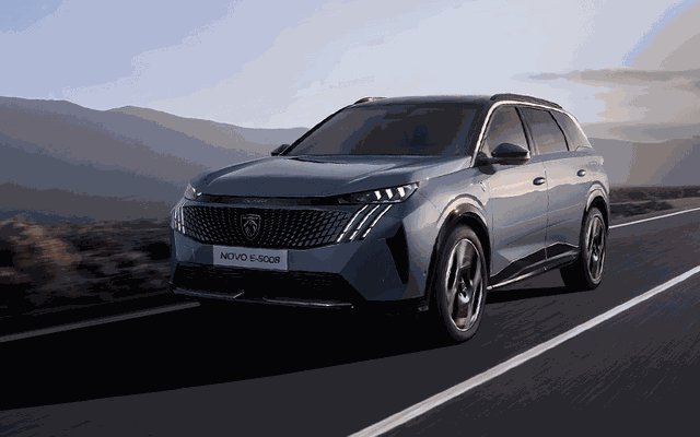 Peugeot E-5008 GT