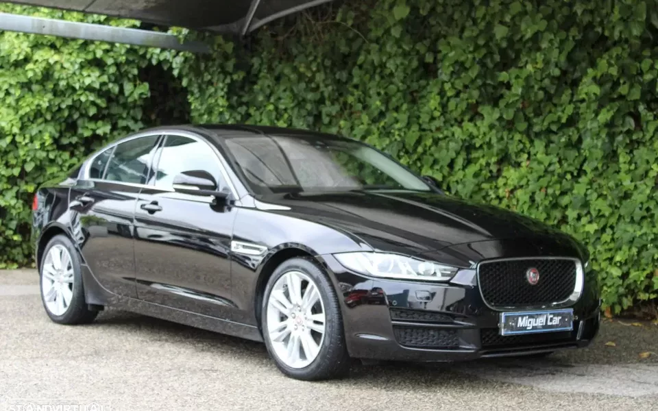 Jaguar XE 2.0 D Prestige Aut.