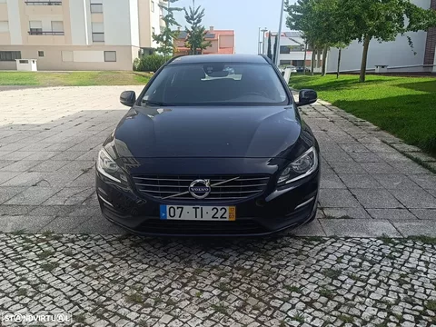 Volvo V60 2.0 D2 Momentum