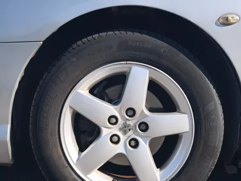 Peugeot 407
