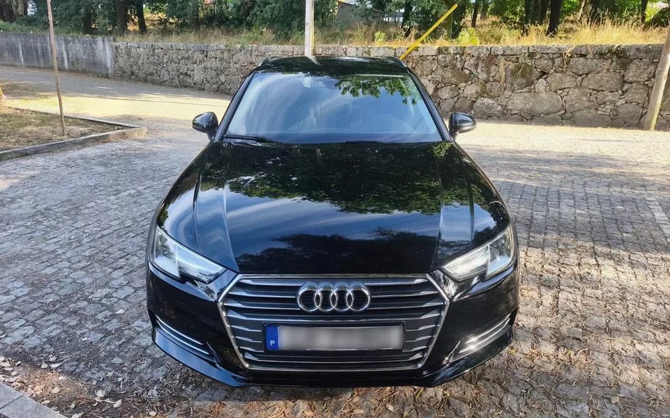 Audi A4 Avant 2.0 TDI S tronic