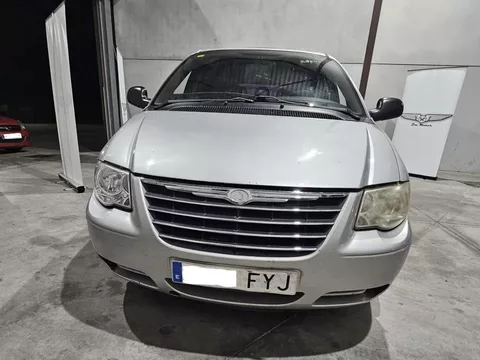 CHRYSLER Voyager Voyager 2.5CRD Edition - 2990€ en Camarena