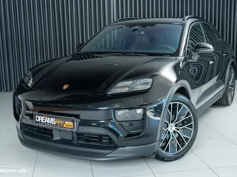 Porsche Macan Electric 4