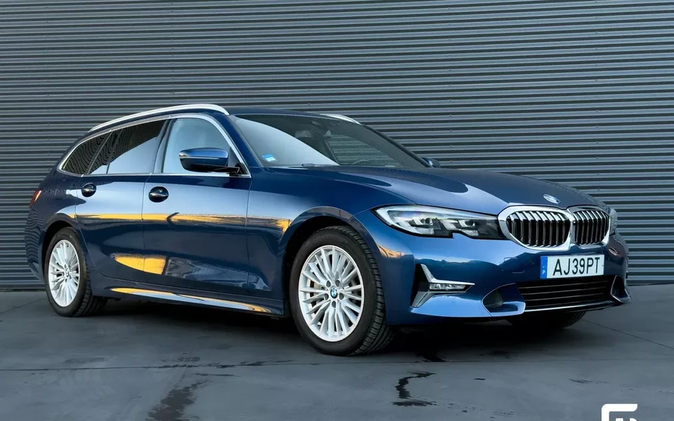 BMW 330 e Line Luxury Auto
