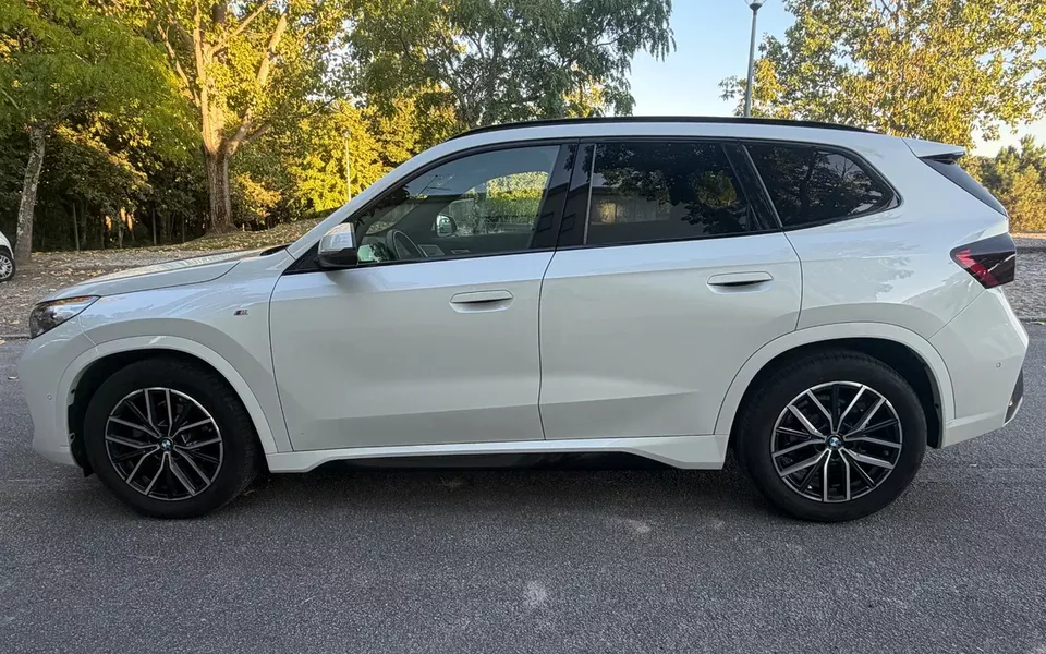 BMW X1 sDrive18d Pack Desportivo M Pro