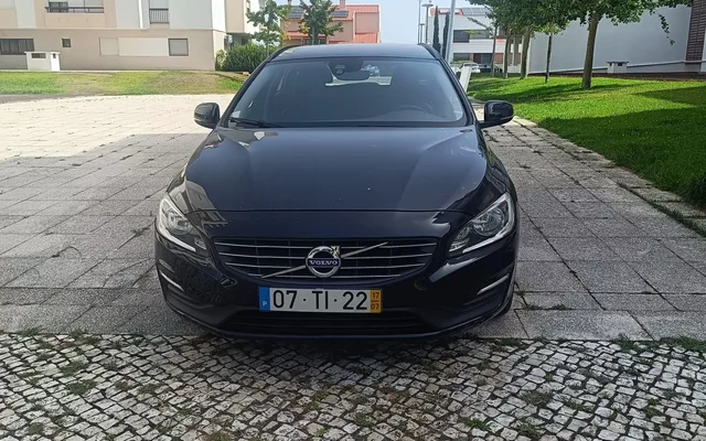 Volvo V60 2.0 D2 Momentum