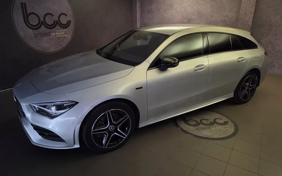 Mercedes-Benz CLA 250 e Shooting Brake AMG Line
