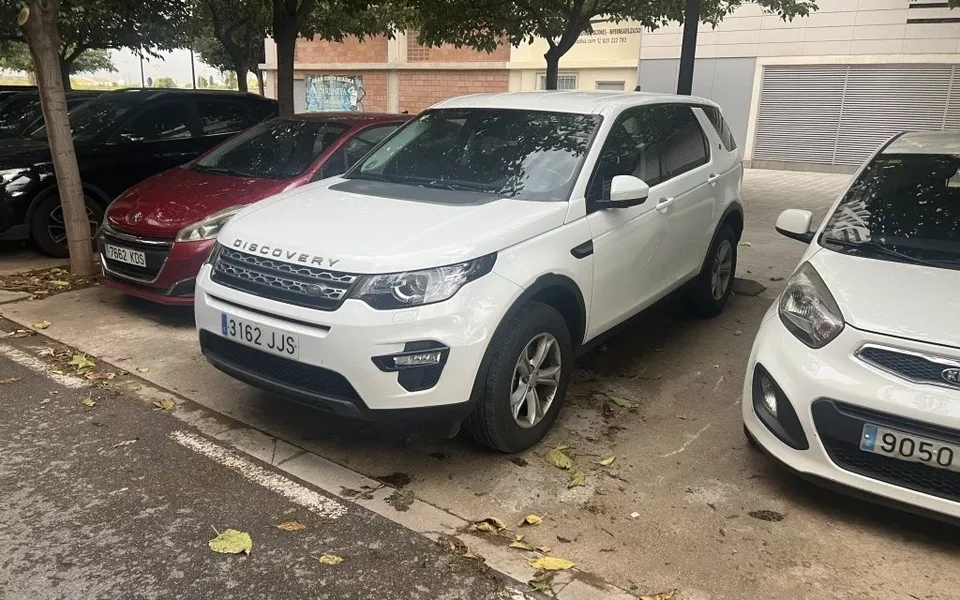 LAND-ROVER Discovery Sport Discovery Sport 2.0TD4 HSE 4x4 180 - 9990€ en Valencia