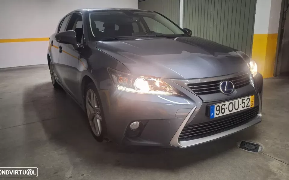 Lexus CT 200h