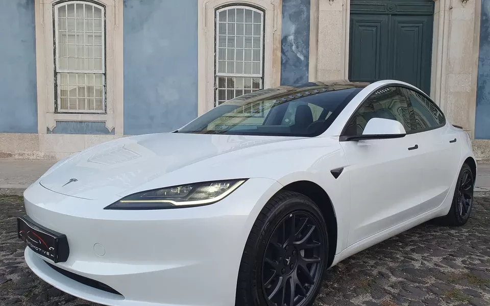 Tesla Model 3 Tração Traseira Premium