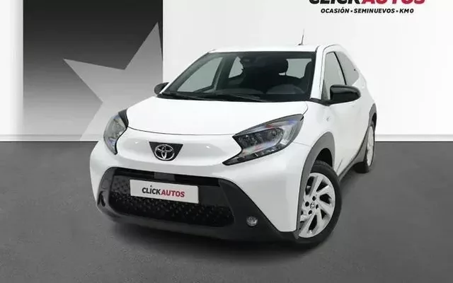 TOYOTA Aygo X Cross 1.0 72CV Play