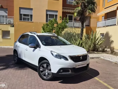 Peugeot 2008 1.2 PureTech Style