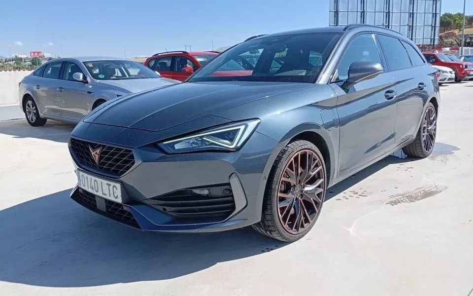 CUPRA León León Sportstourer 1.4 TSI VZ E HYBRID DSG 245