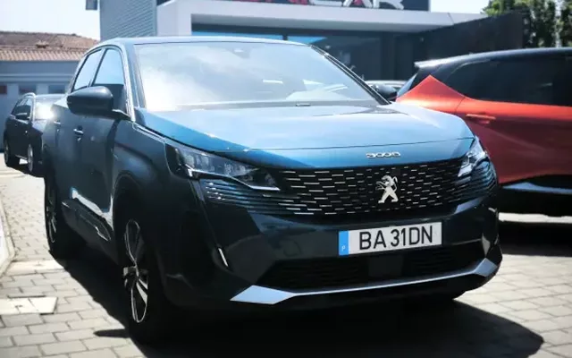 Peugeot 3008 2023 1.5 BlueHDi Allure Pack EAT8