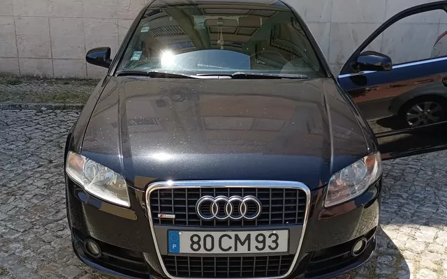 Audi A4 2.0 TDI S-line