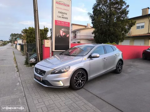 Volvo V40 1.6 D2 R-Design