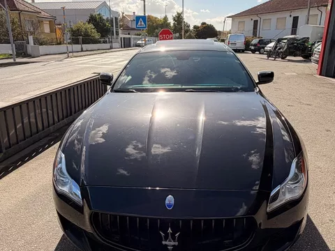 Maserati Quattroporte 3.0 V6