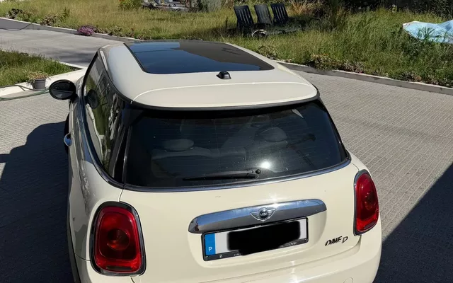 MINI 3 Portas One D Metropolitan