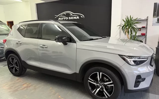 Volvo XC 40 1.5 T2 Plus Dark Auto