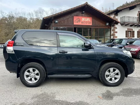 TOYOTA Land Cruiser Land Cruiser D-4D VX