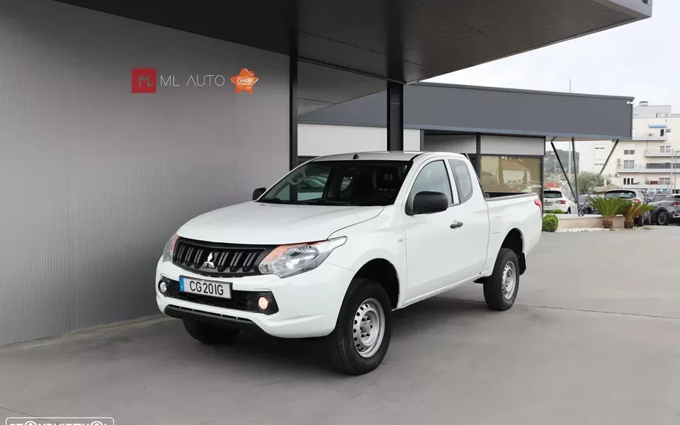 Mitsubishi L200 2.4 DI-D CD Invite 4WD