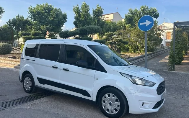 FORD Transit Connect M1 FT 230 Kombi S&S B. Larga L2 Trend 100