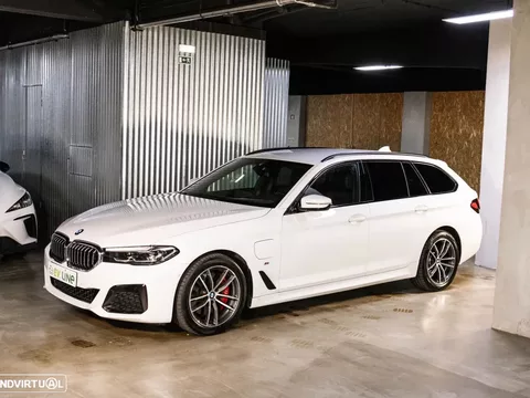 BMW 530 e Pack Desportivo M