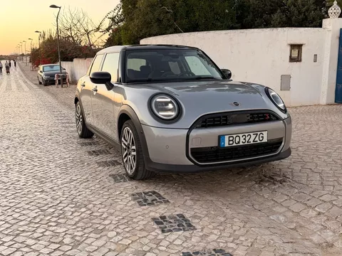 MINI 5 Portas