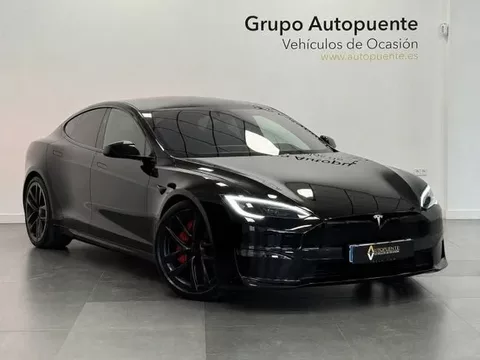 TESLA Model S PLAID