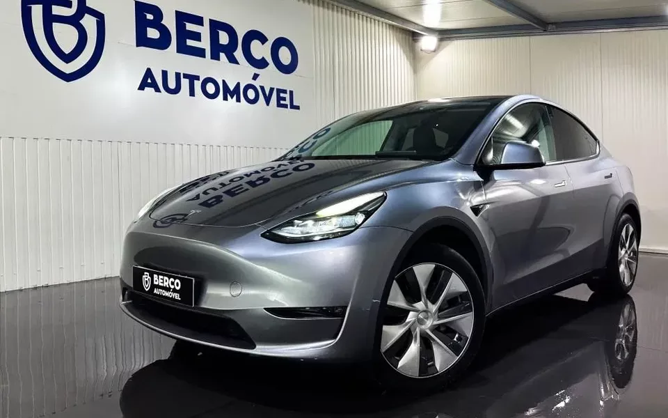 Tesla Model Y Long Range Dual Motor AWD