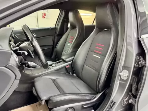 Mercedes-Benz A 180 2016 d 7G-DCT Peak Edition