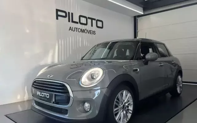MINI 5 Portas 2016 Cooper D