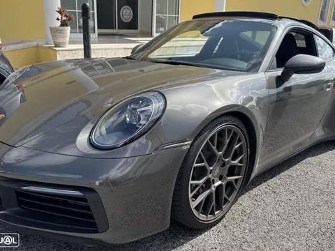 Porsche 911 (992) Carrera PDK