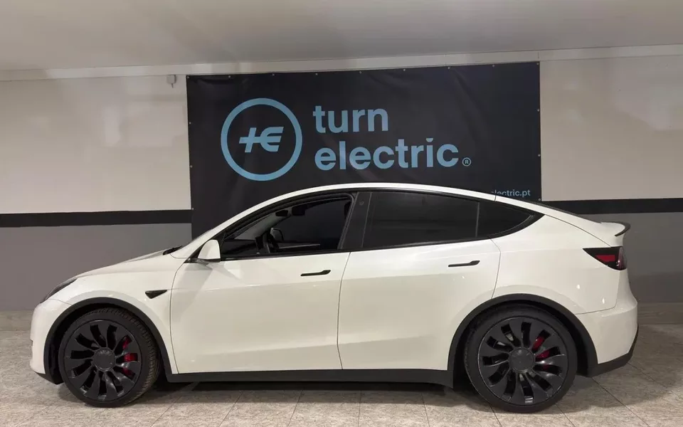 Tesla Model Y Performance Tração Integral