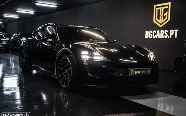 Porsche Taycan Cross Turismo 4S