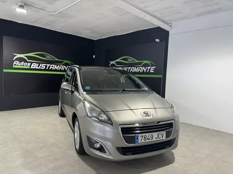 PEUGEOT 5008 5008 1.6 BlueHDi Style 7 pl. 120 - 8900€ en Santander